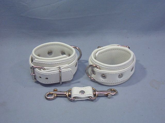  sale-05zk　白色・手枷４０／２４Ｎ（ＳＳ サイズ） （金具＝ニッケル）